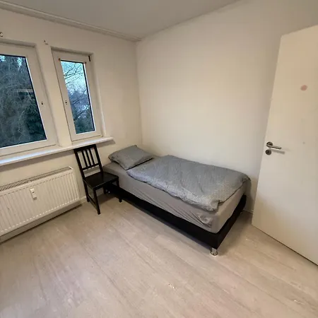 אכסניה Monteurzimmer Schoelerpad אסן